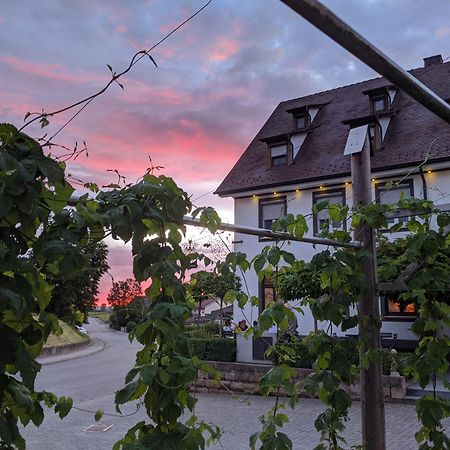 Brauereigasthof Adler Oberstadion エクステリア 写真